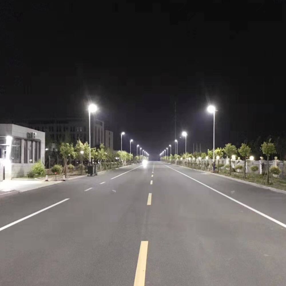 Luzes de rua LED solares comerciais | Luzes de rua movidas a energia solar para venda