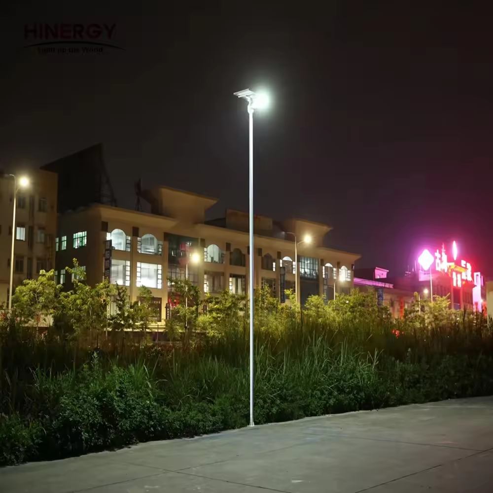 Lâmpada de rua solar LED para exterior | Luz solar de rua automática ligada e desligada 